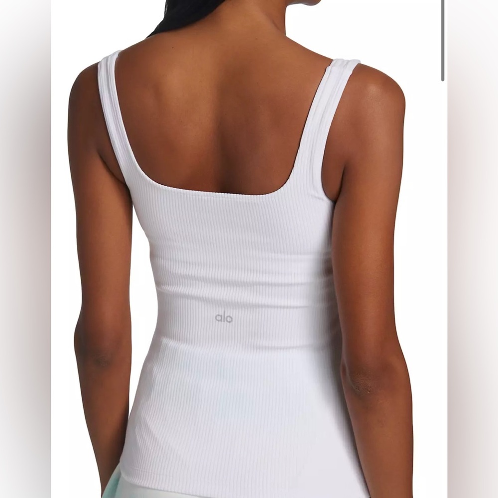 ALO YOGA Rib-Knit Minimalist Tank Top